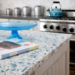 FLOATING BLUE POLISHED - VETRAZZO RECYCLED GLASS